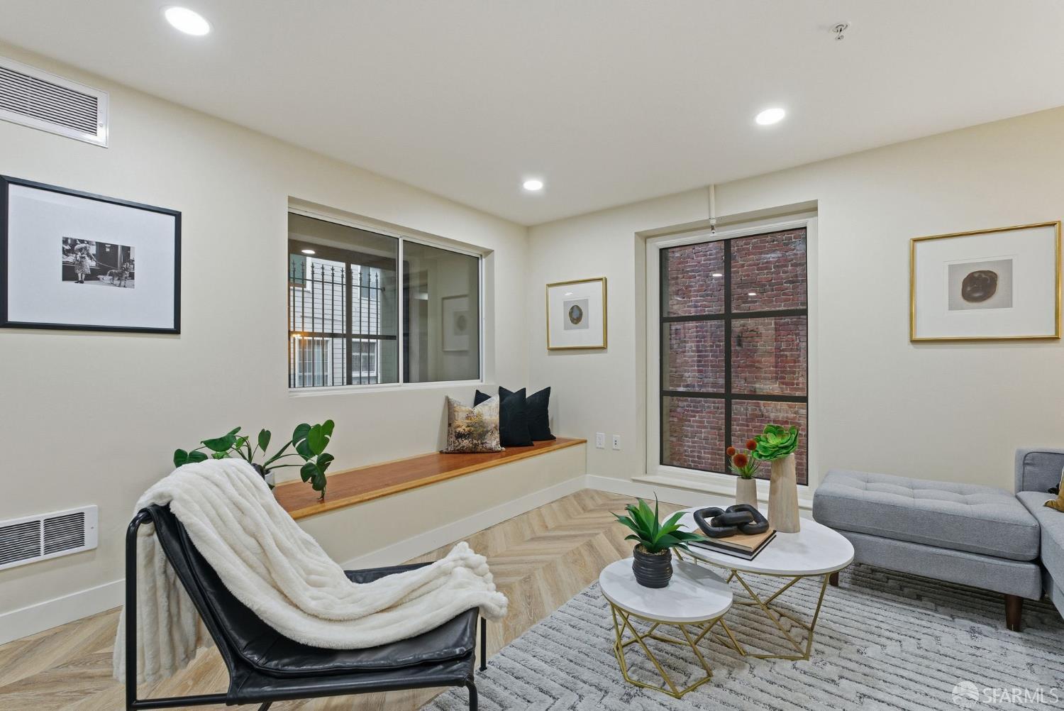 81 Frank Norris Street # 201