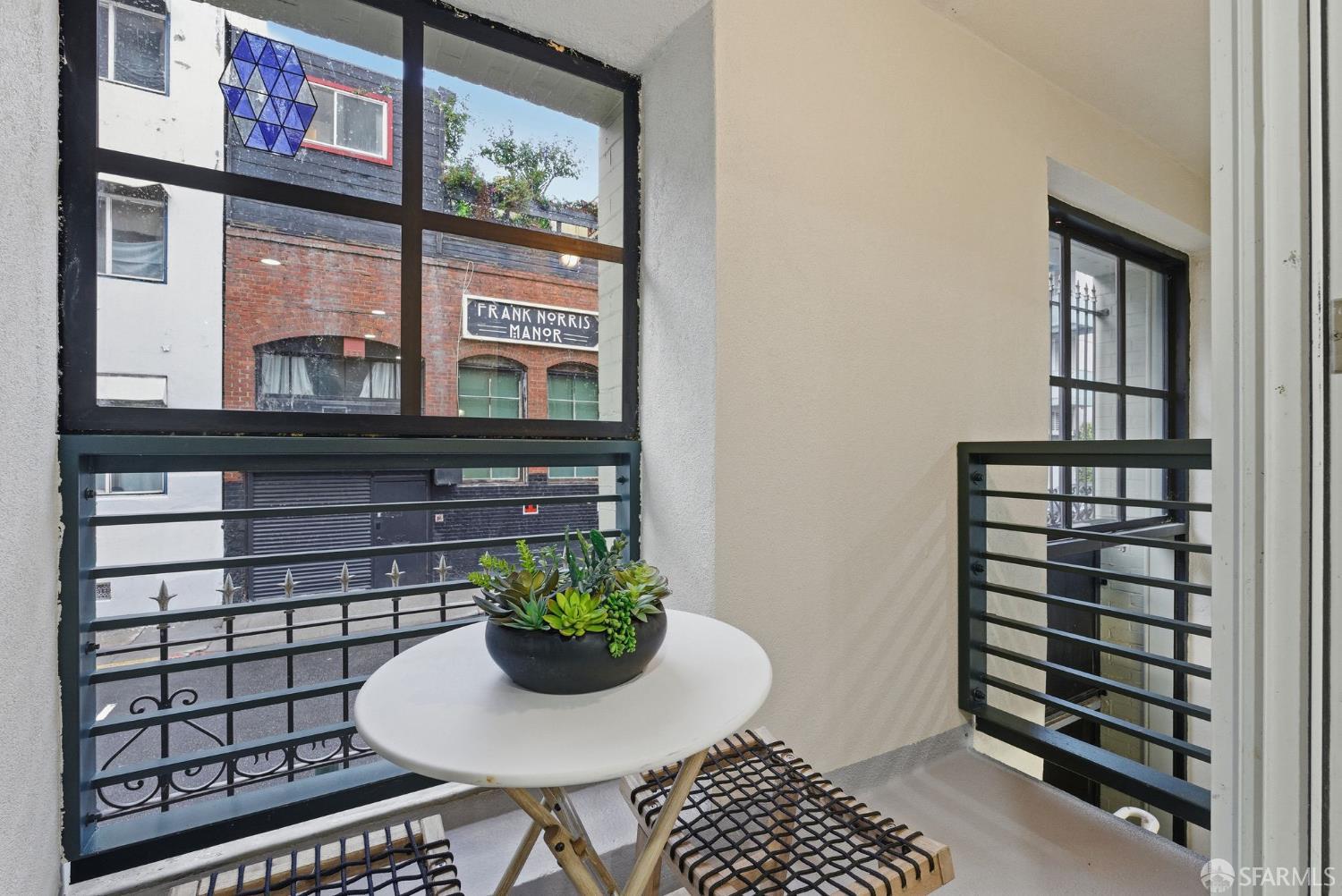 81 Frank Norris Street # 201