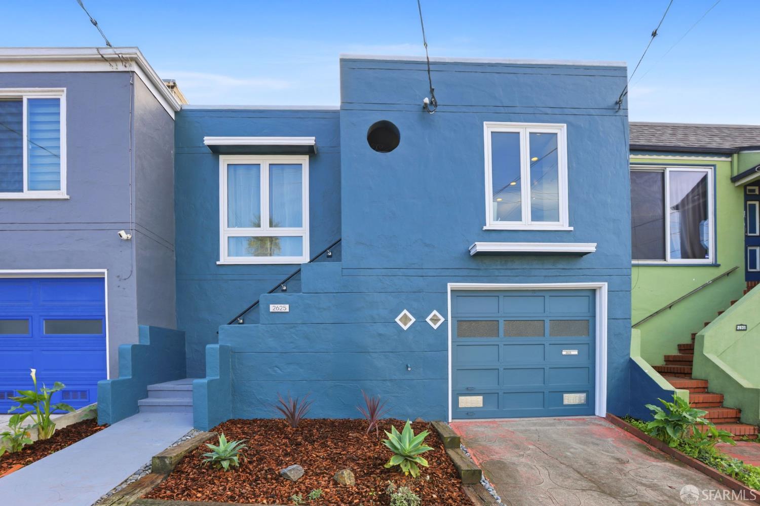 2625 Ortega Street