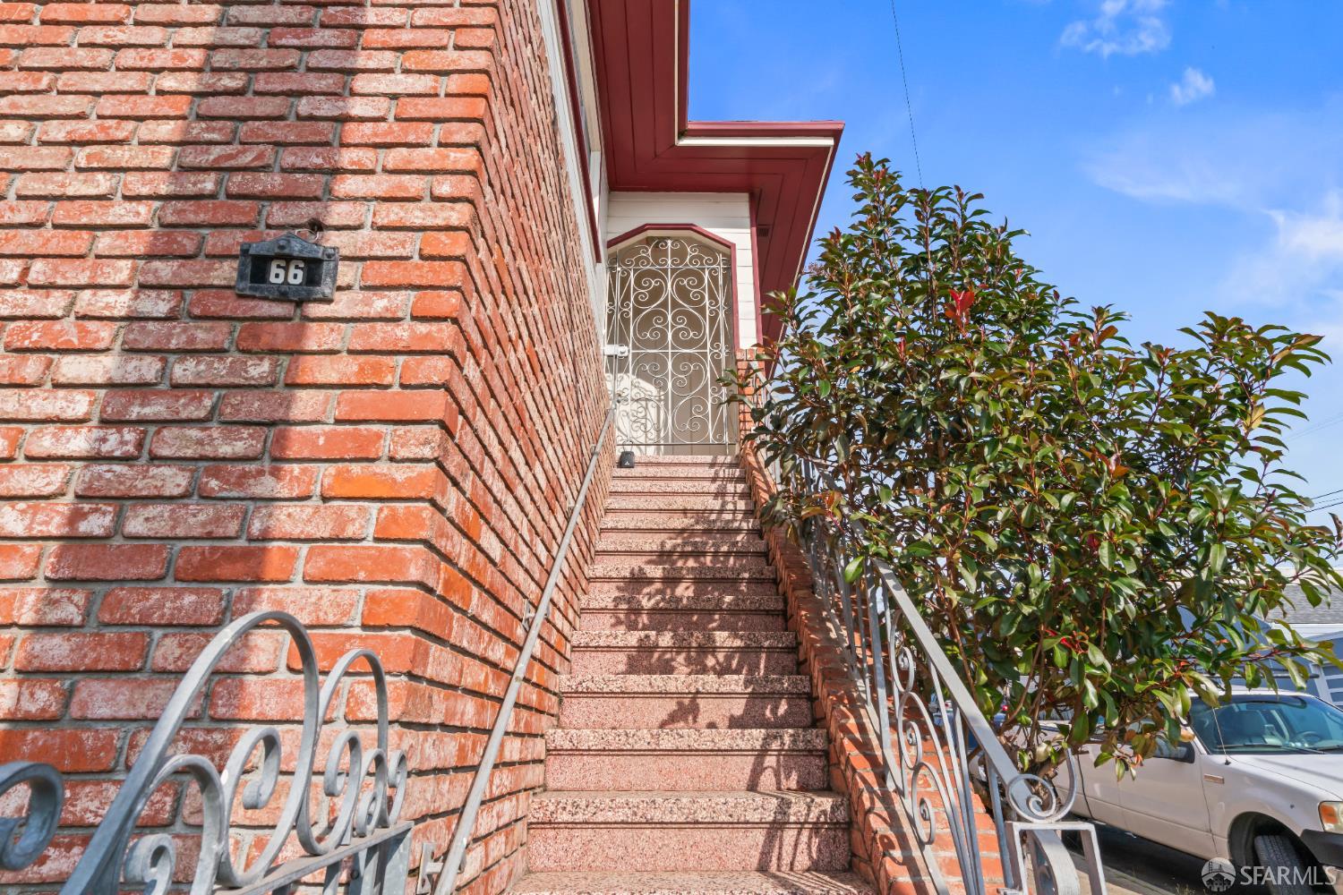 66 Williams Avenue
