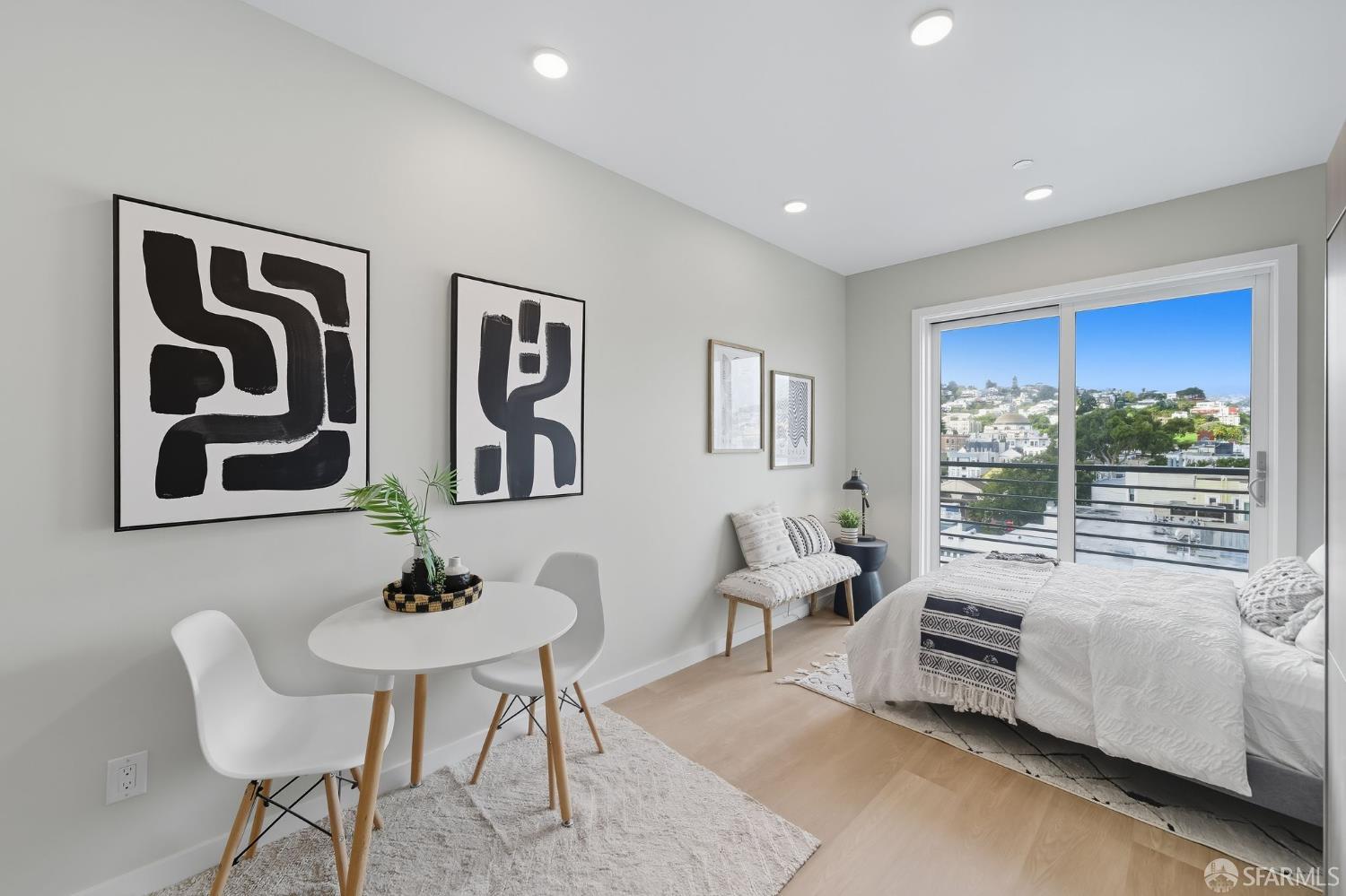 811 Valencia Street
