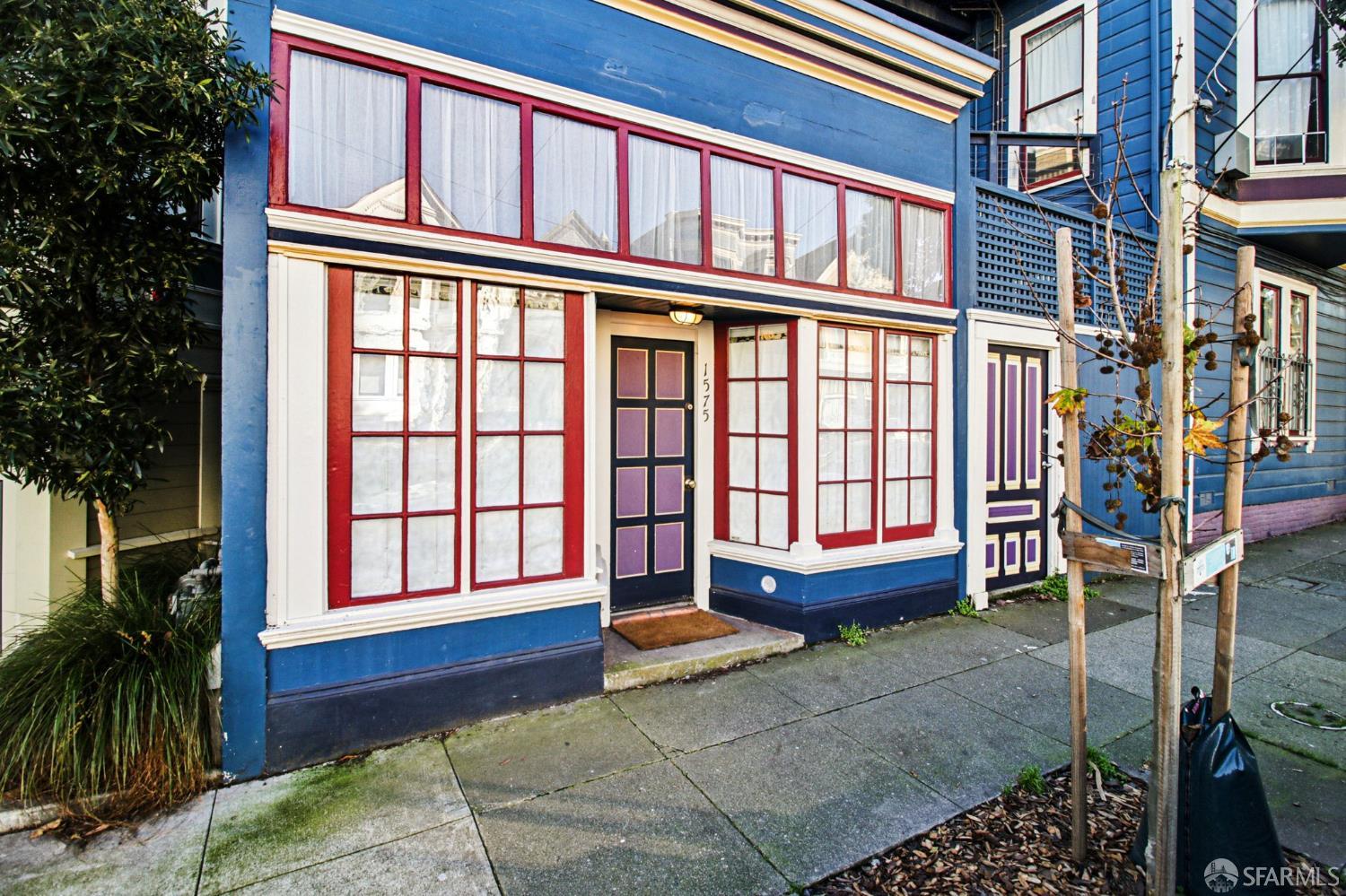 560 Lyon Street