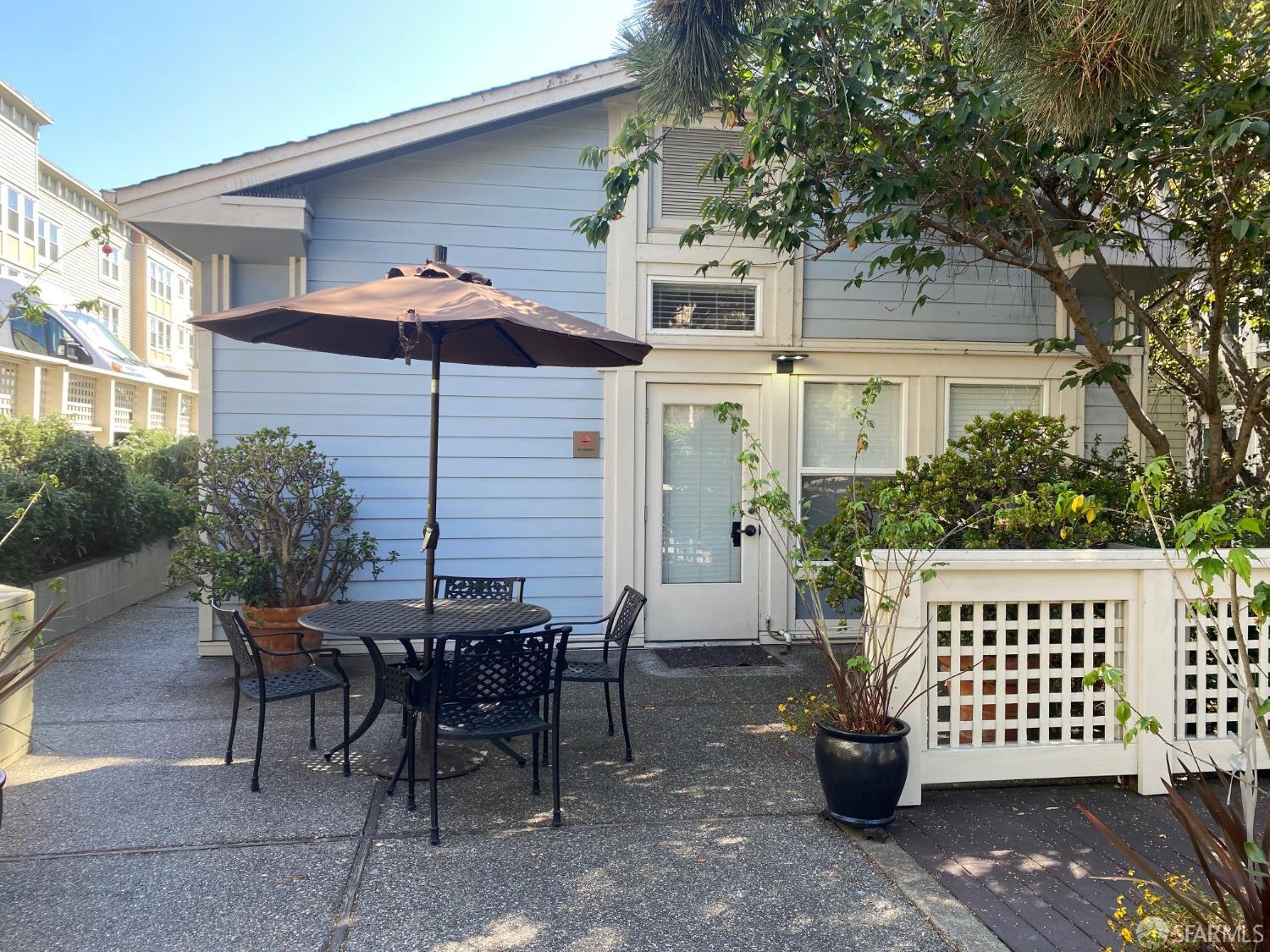 2225 23rd Street # 201