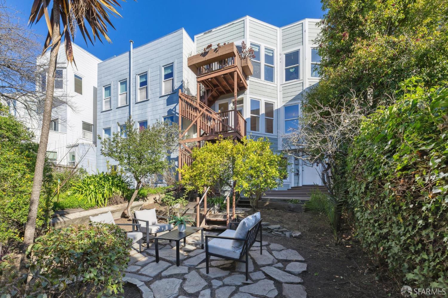 1180 Dolores Street