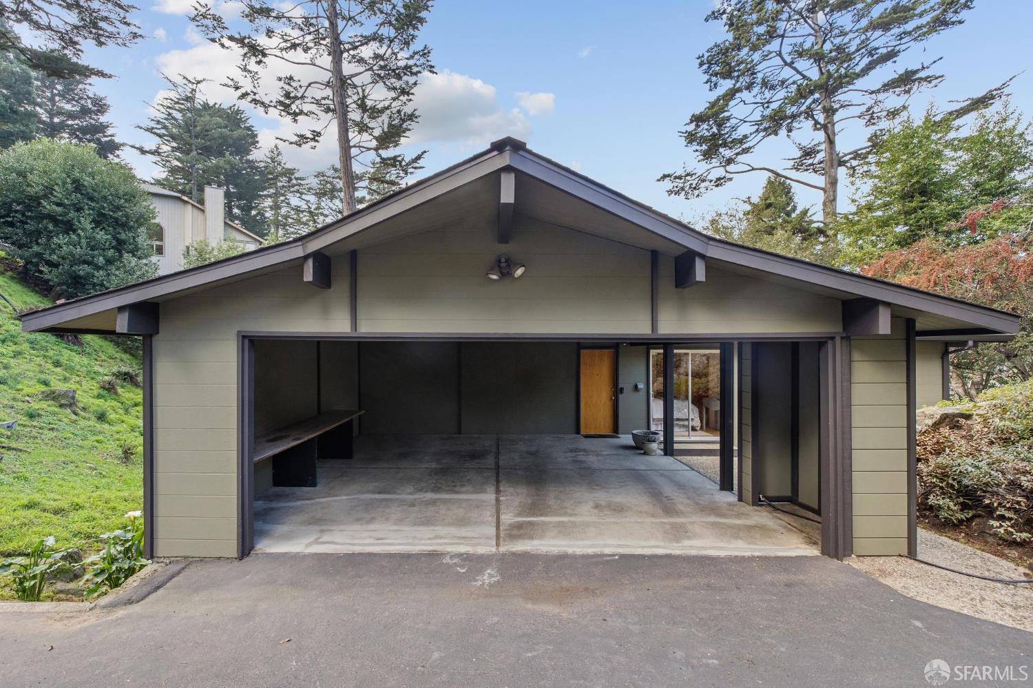 6340 Melville Drive