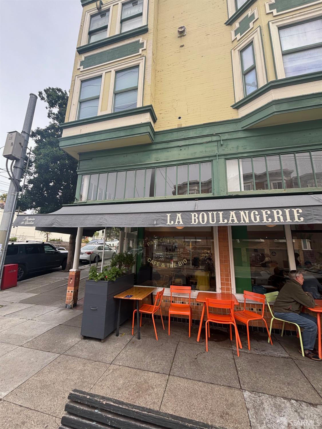 415 Carl Street