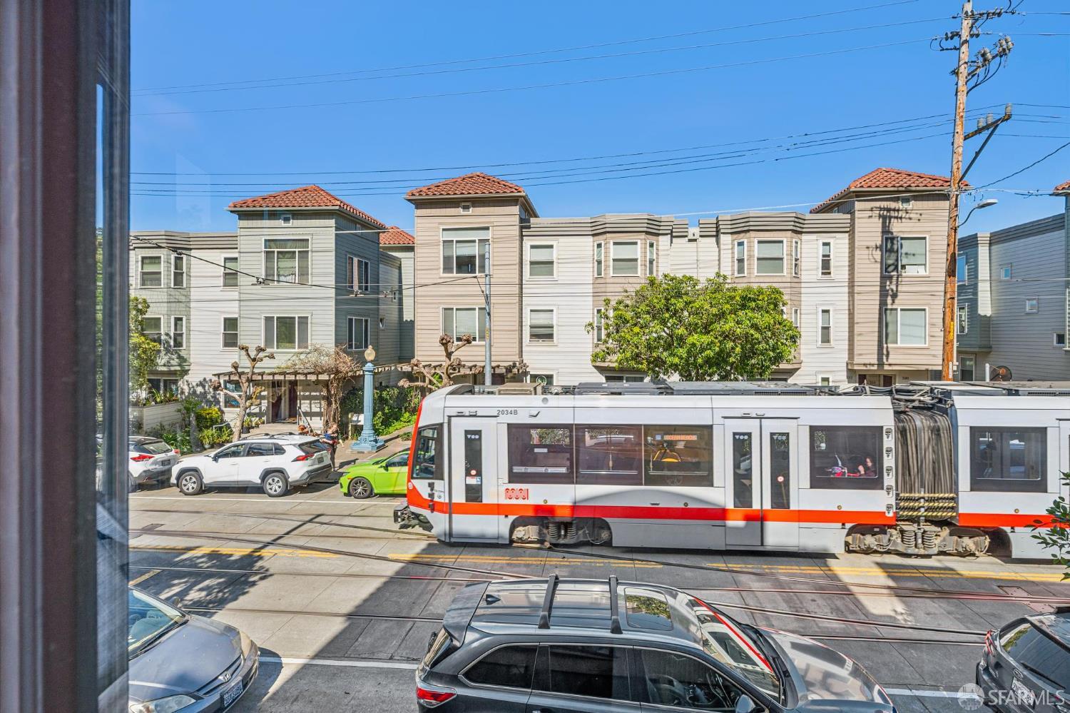 415 Carl Street