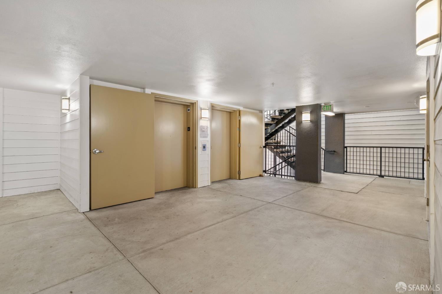 8400 Oceanview Terrace # 208