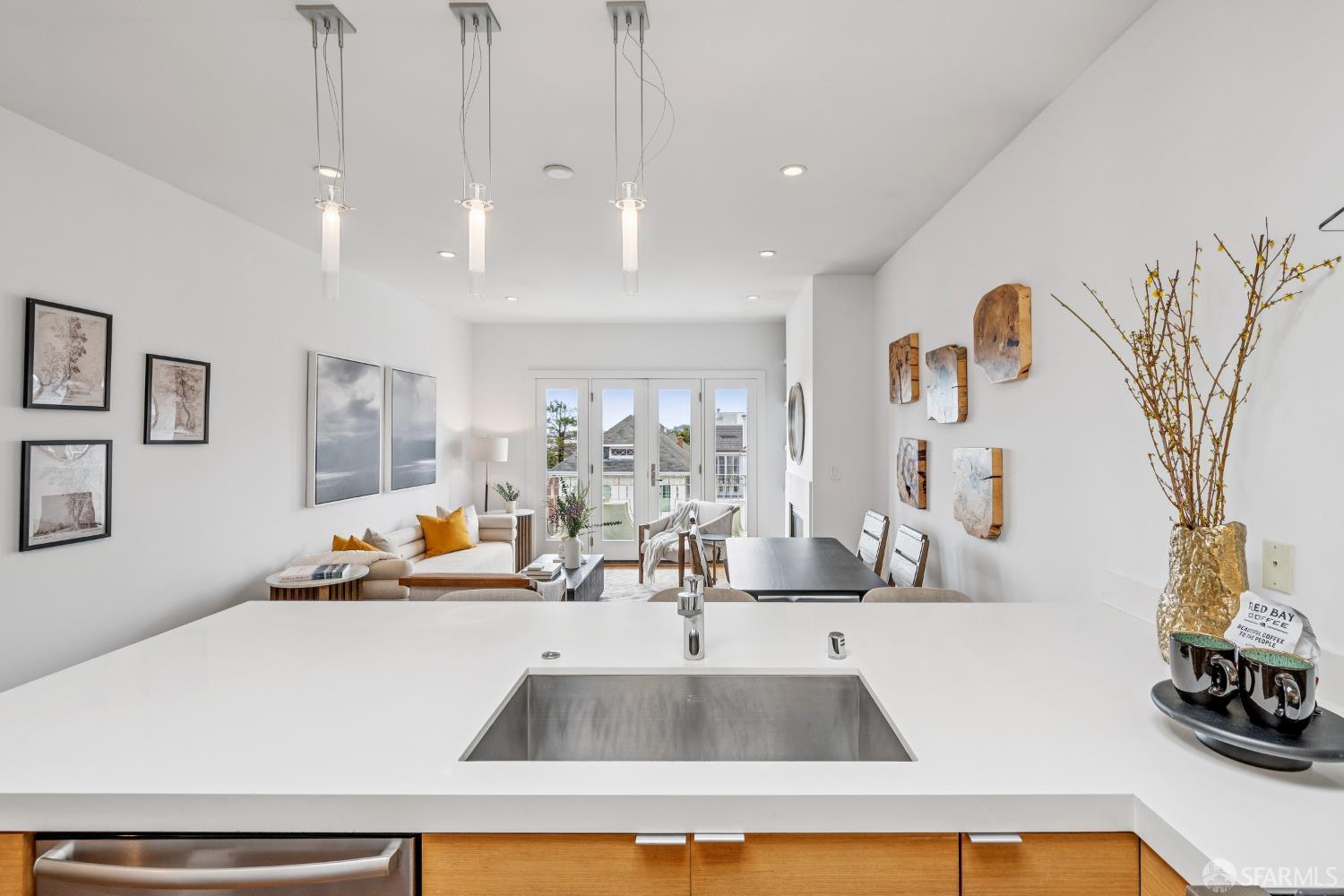 28 Parker Avenue # 302