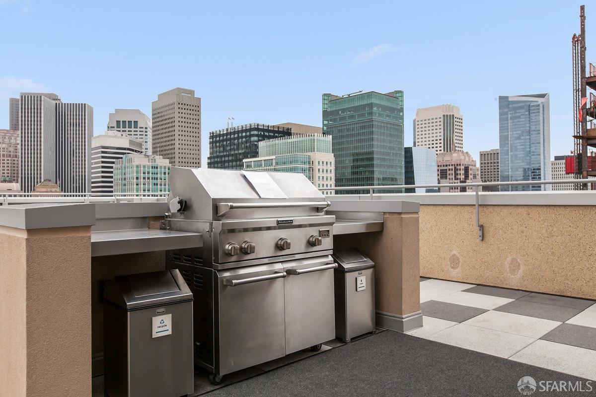 1 Hawthorne Street # 23D