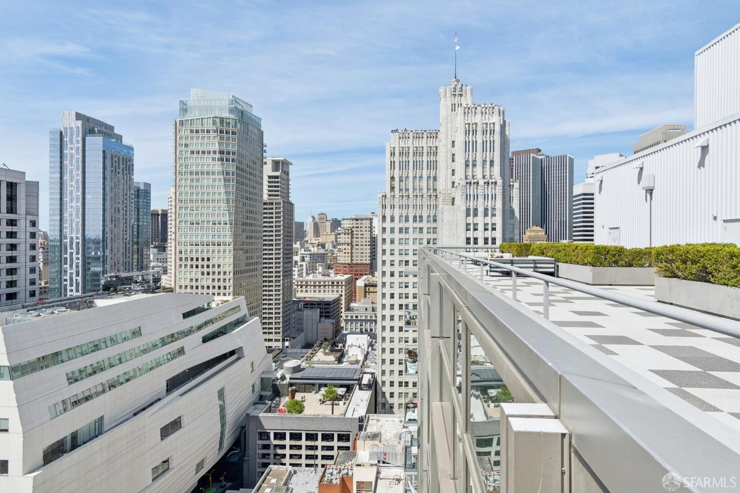 1 Hawthorne Street # 23D