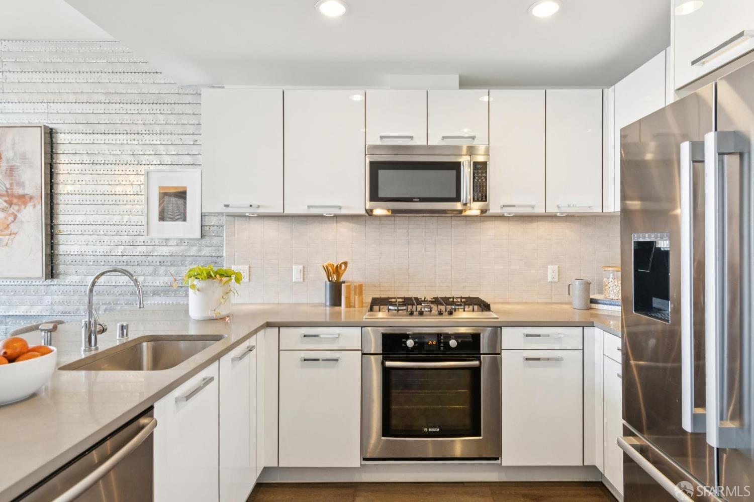 1 Hawthorne Street # 23D