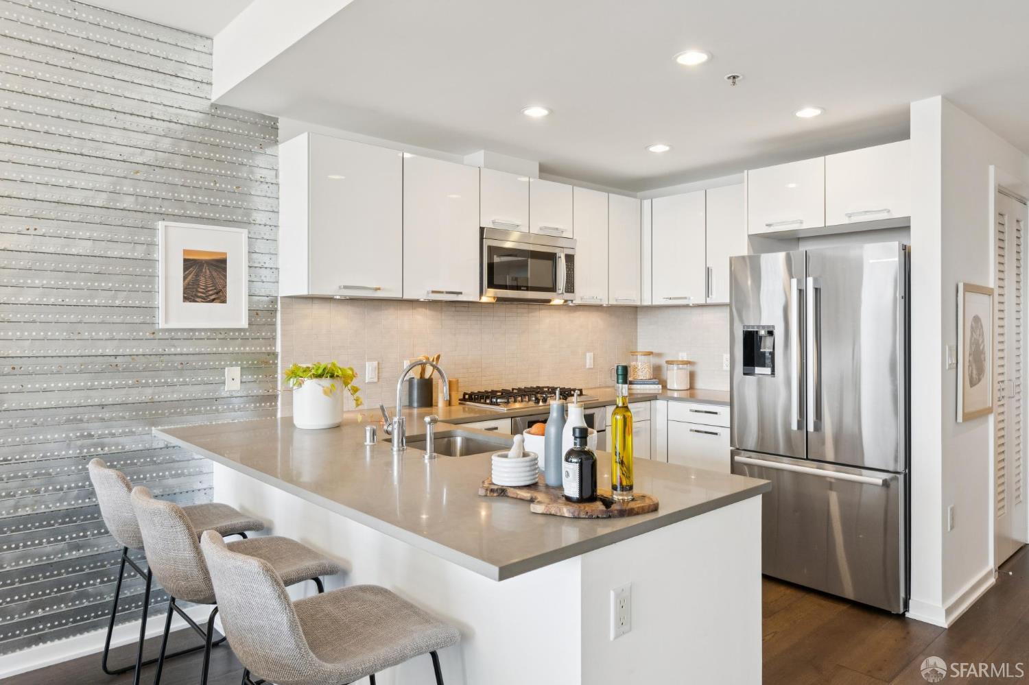 1 Hawthorne Street # 23D