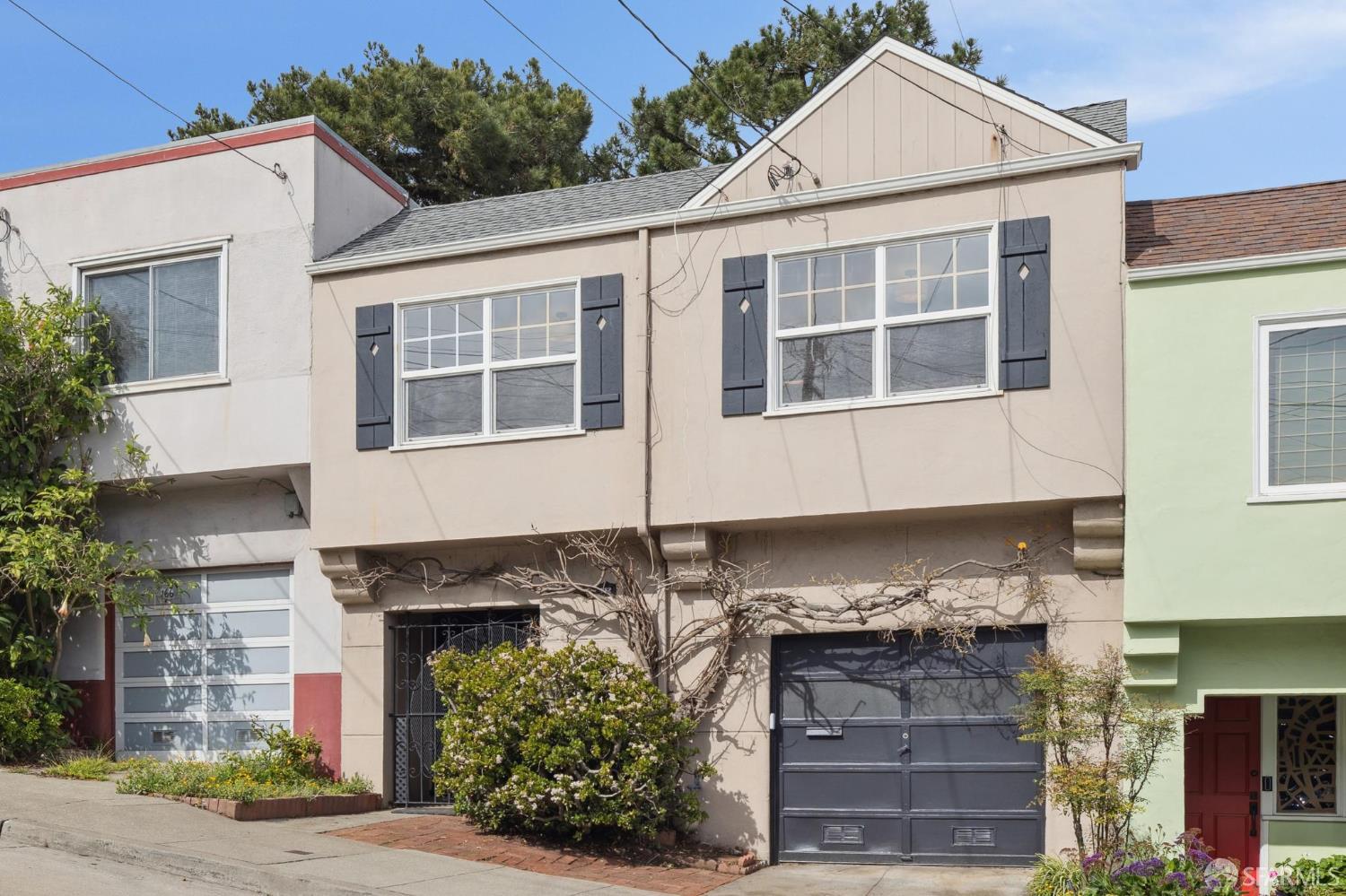 162 Stillings Avenue