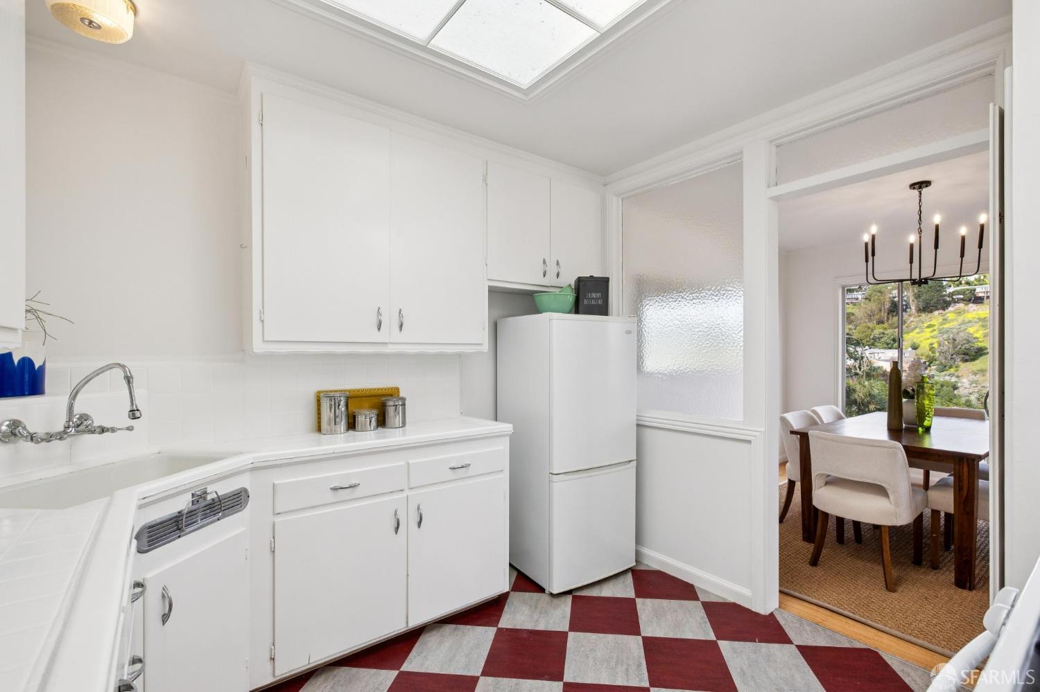 162 Stillings Avenue