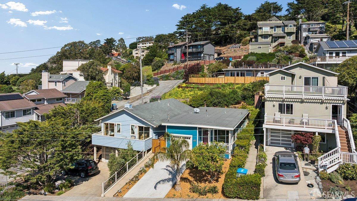 409 Pacific Avenue