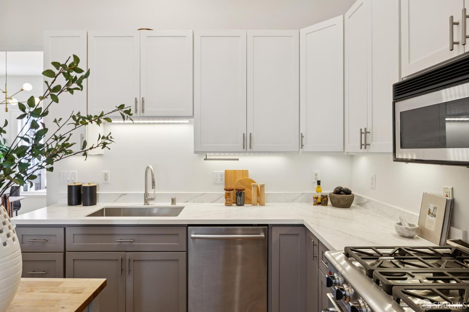 814 Hampshire Street