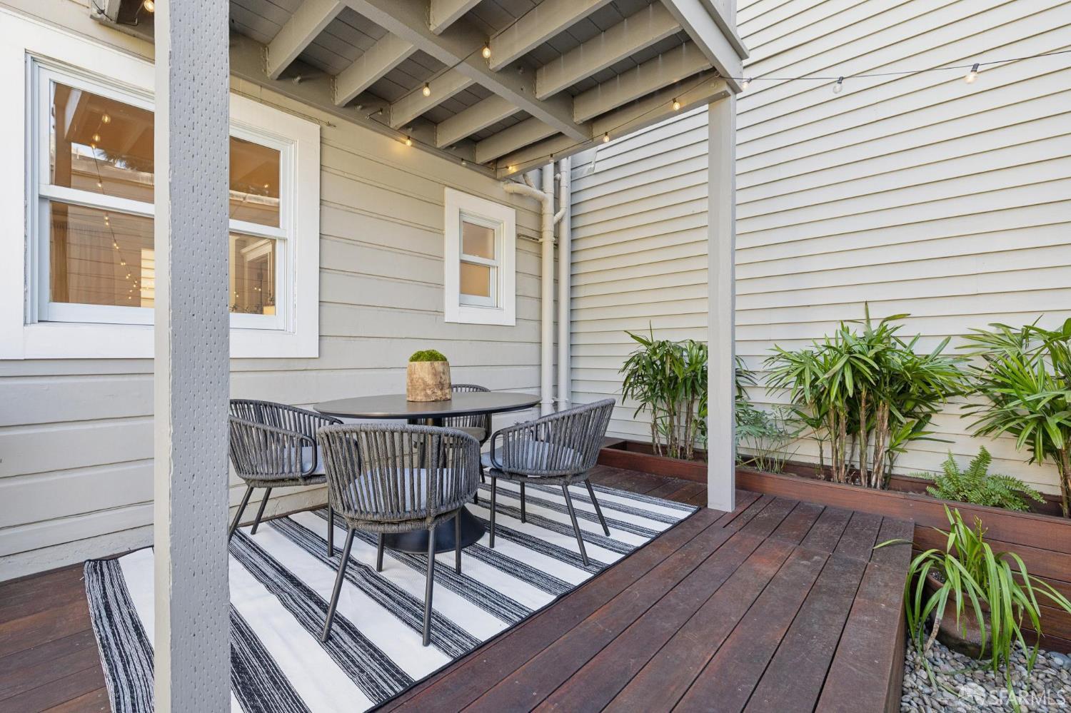 814 Hampshire Street