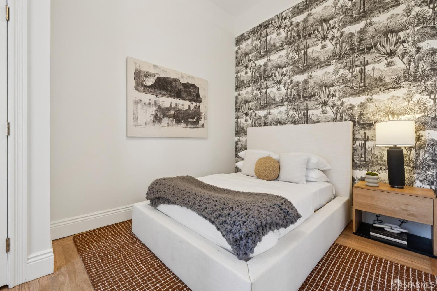 814 Hampshire Street