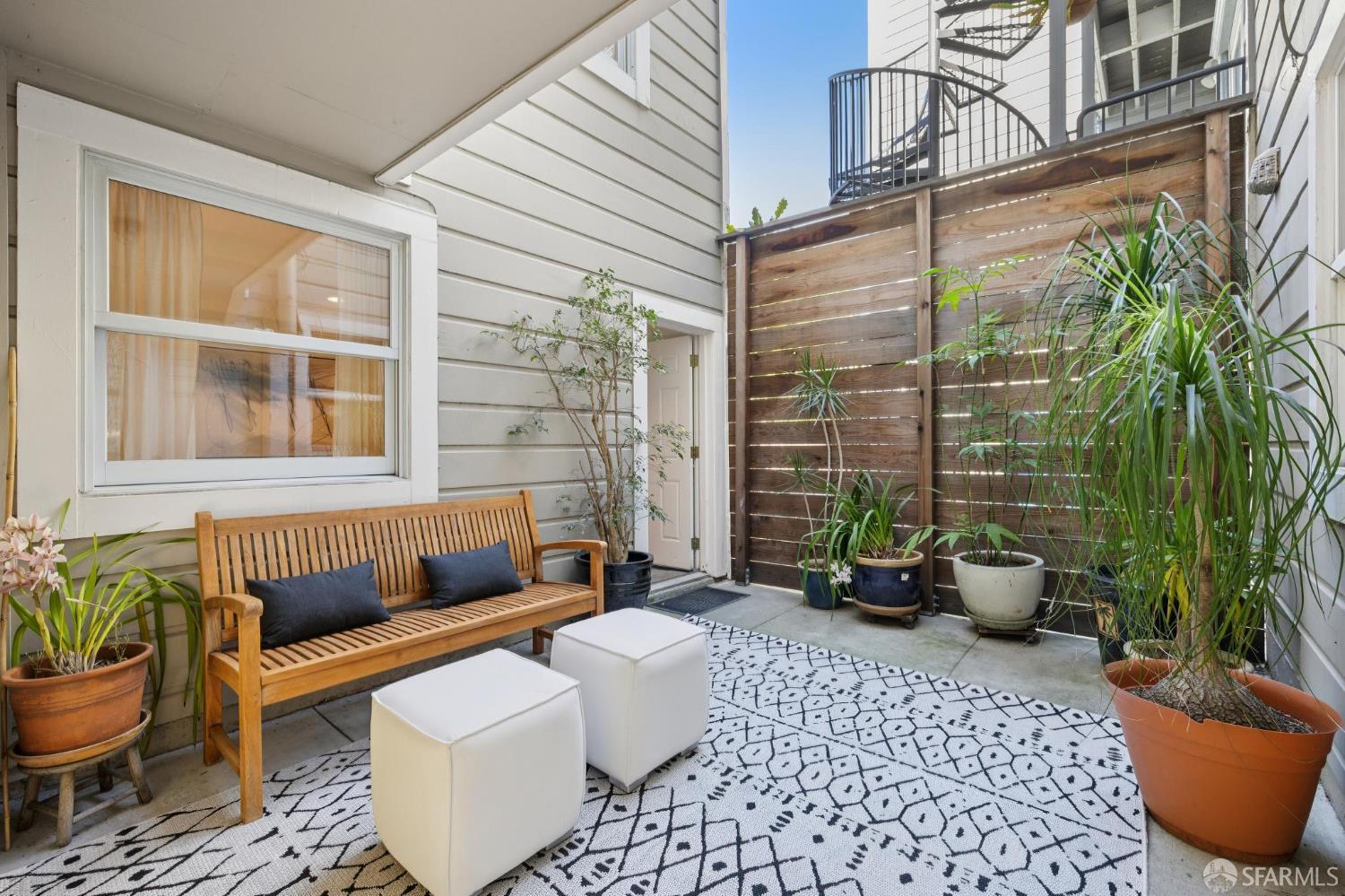 814 Hampshire Street