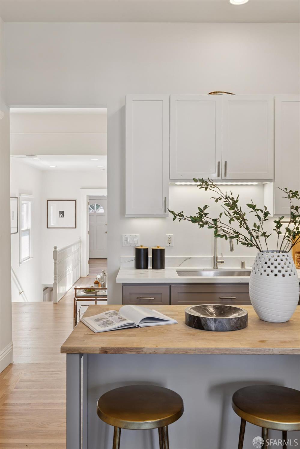 814 Hampshire Street