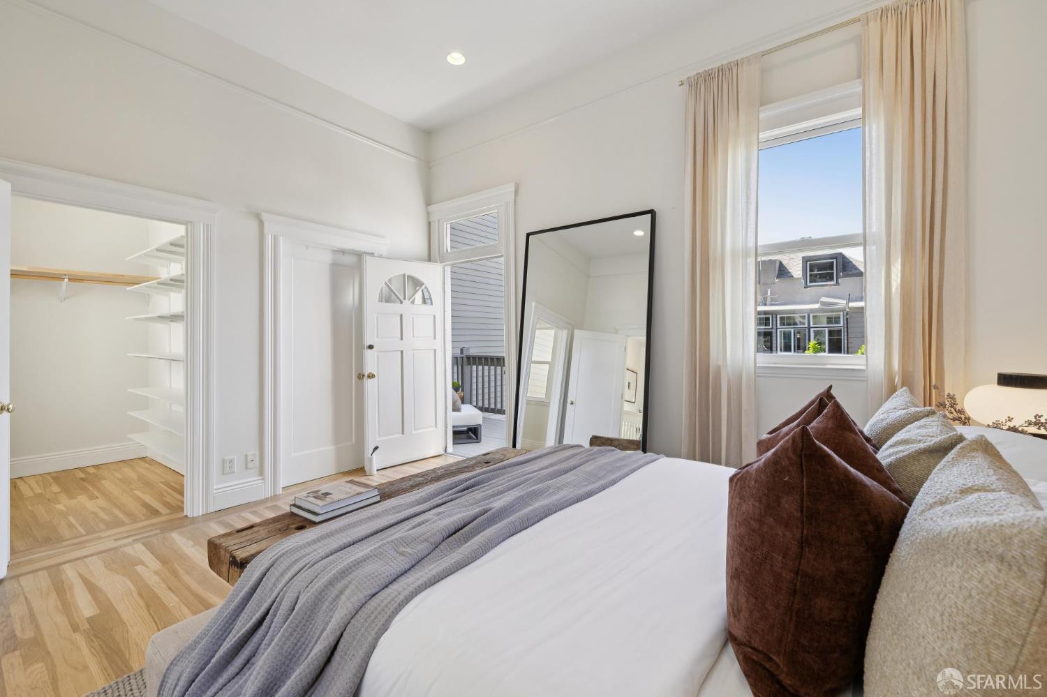 814 Hampshire Street