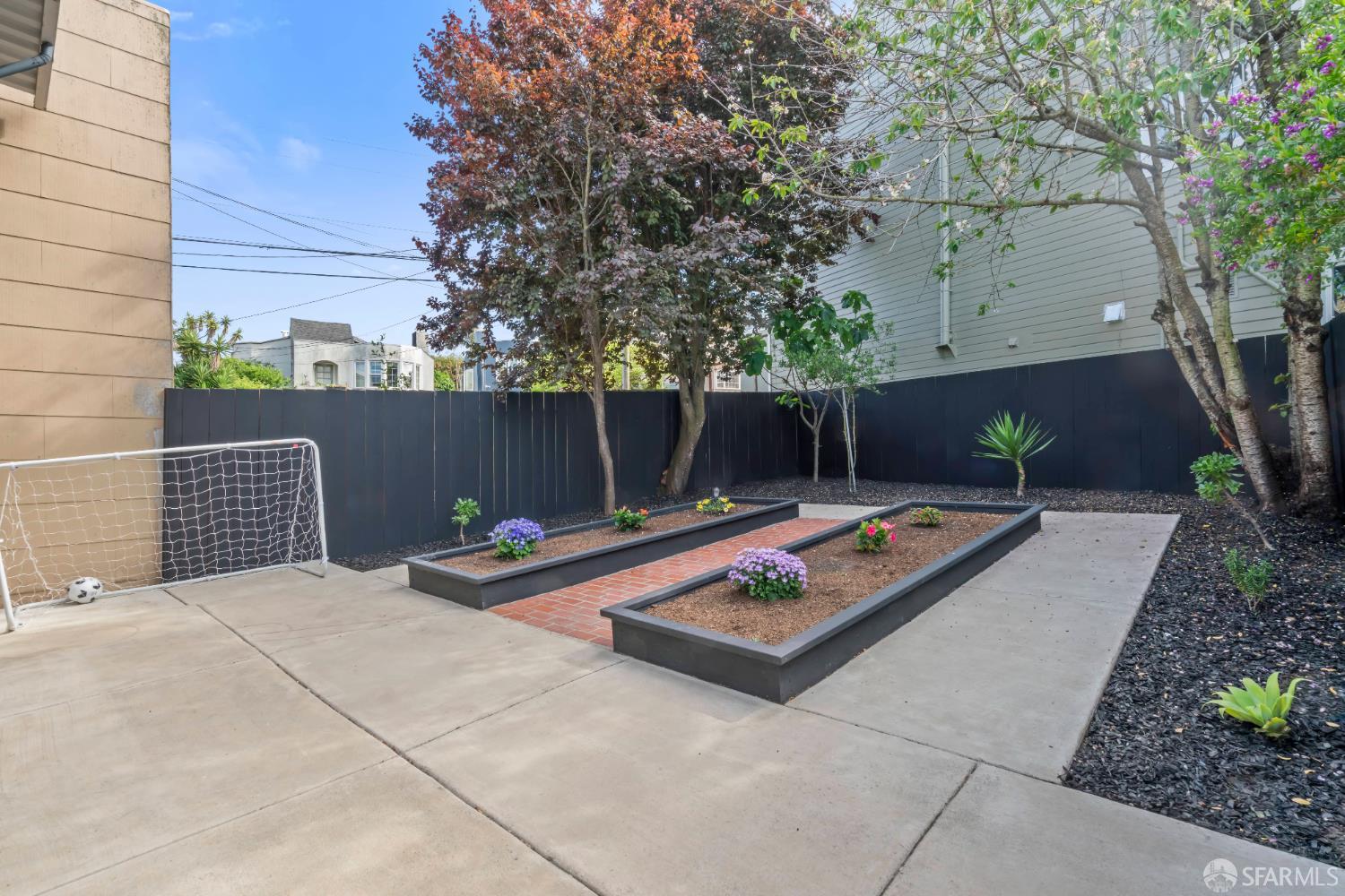 384 Rolph Street