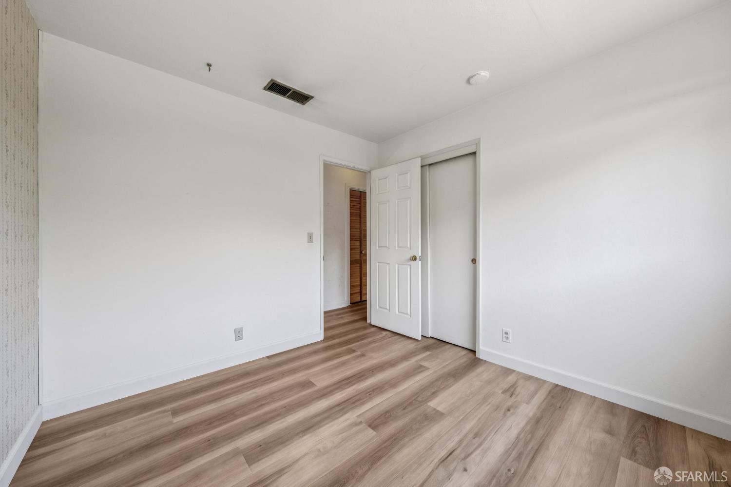5175 La Corte Bonita