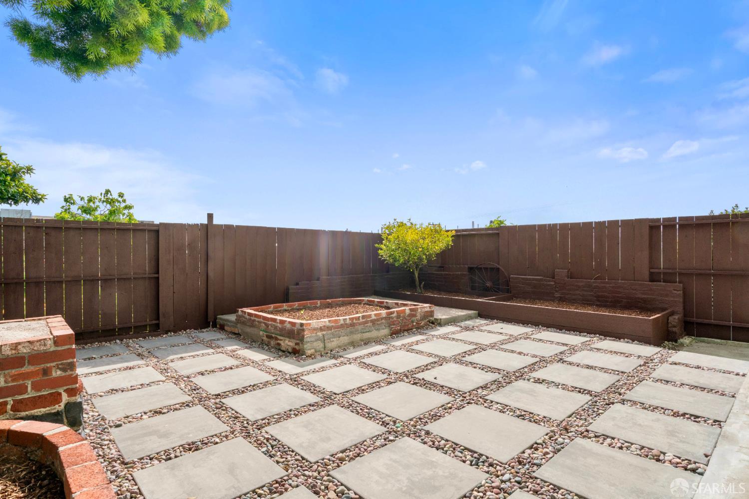 318 Avalon Avenue
