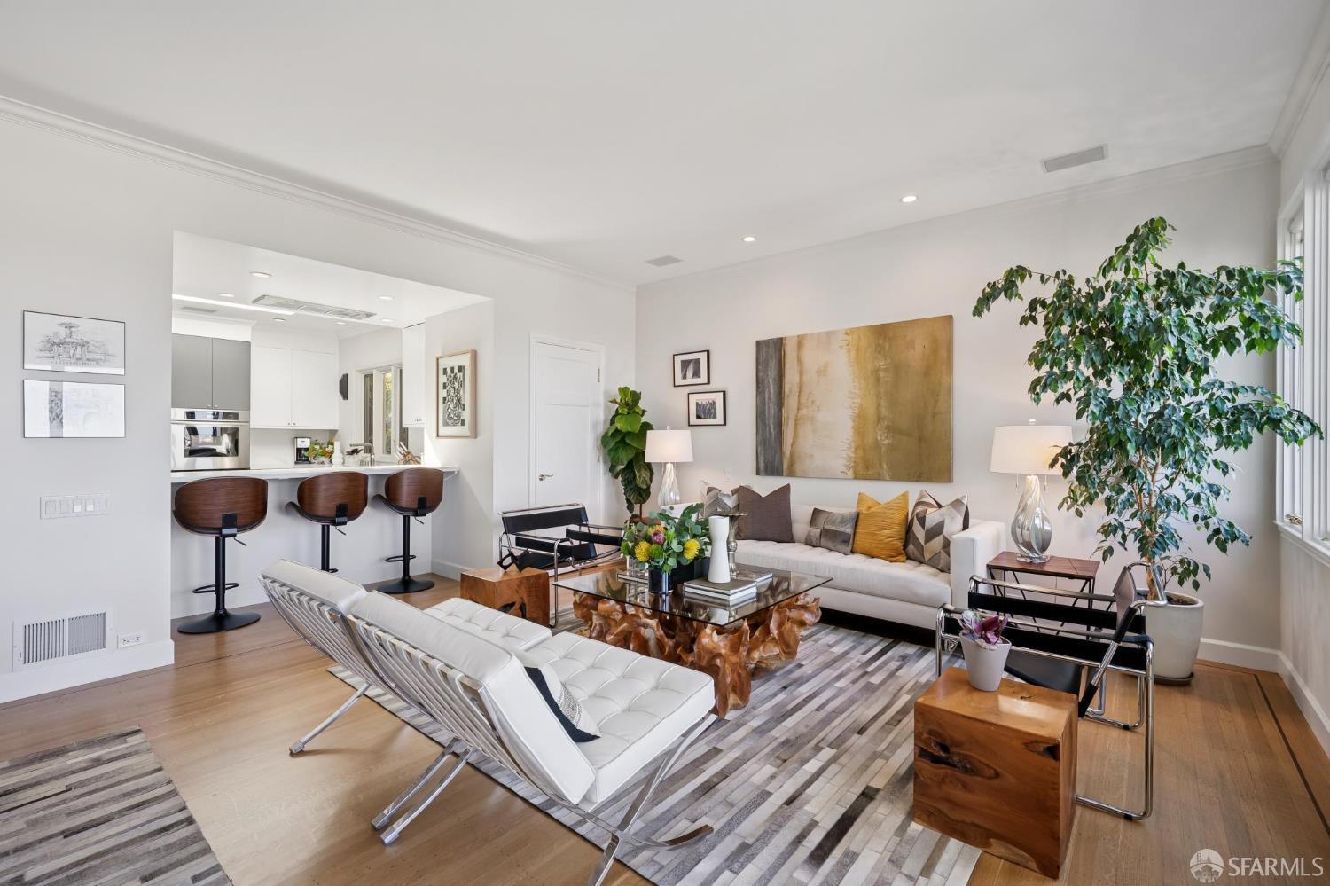 469 Collingwood Street