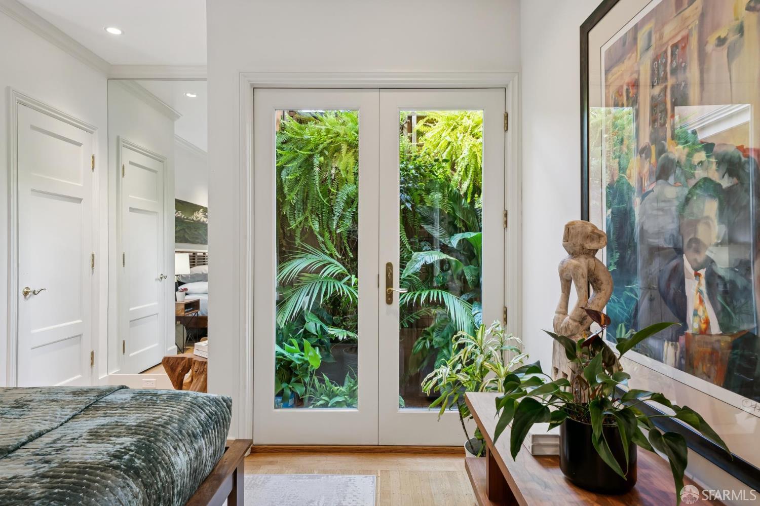 469 Collingwood Street