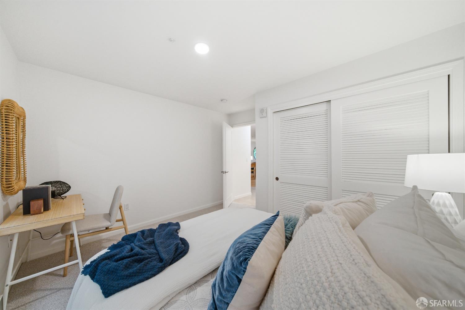 600 Chestnut Street # 207