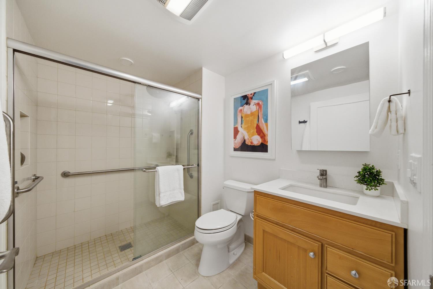 600 Chestnut Street # 207