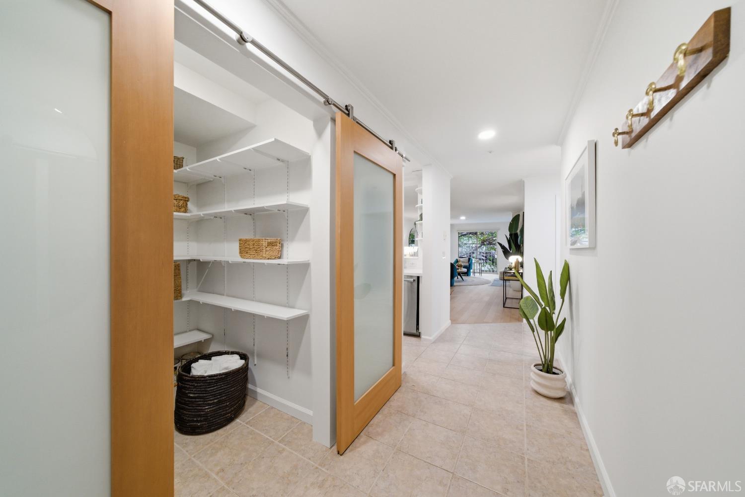 600 Chestnut Street # 207
