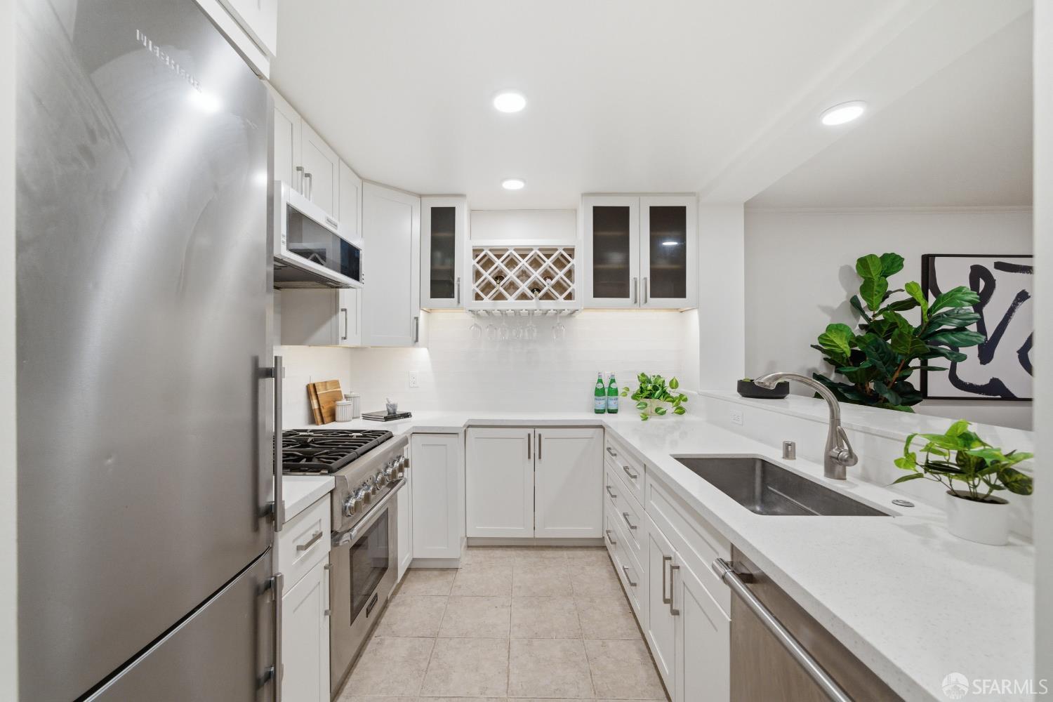 600 Chestnut Street # 207