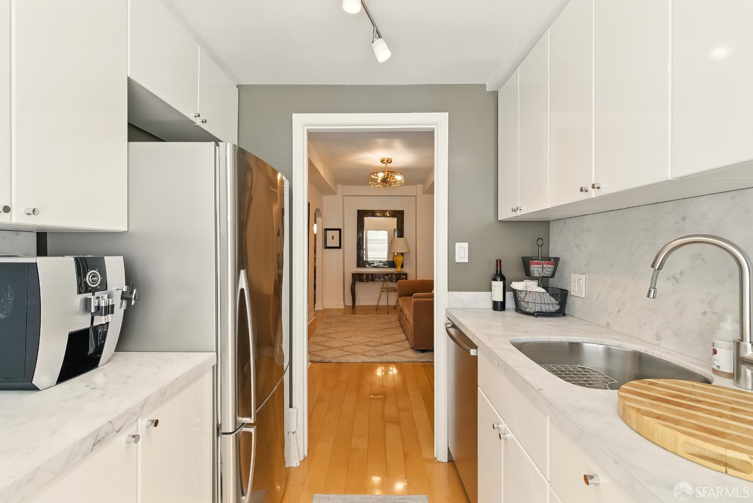 631 Ofarrell Street # 702