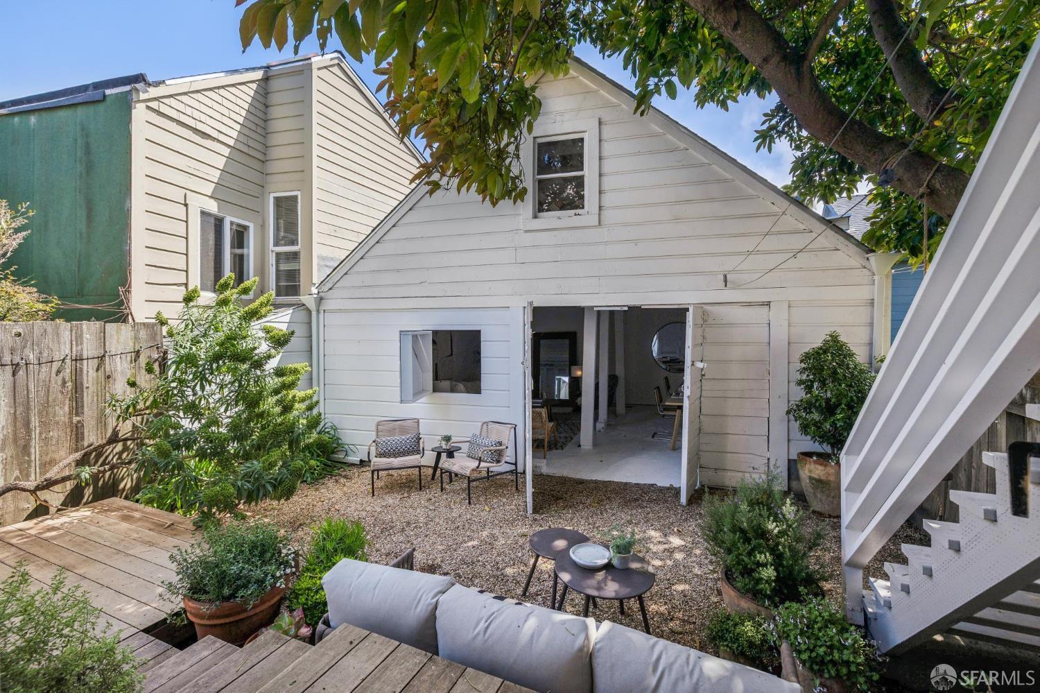 160 Richland Avenue
