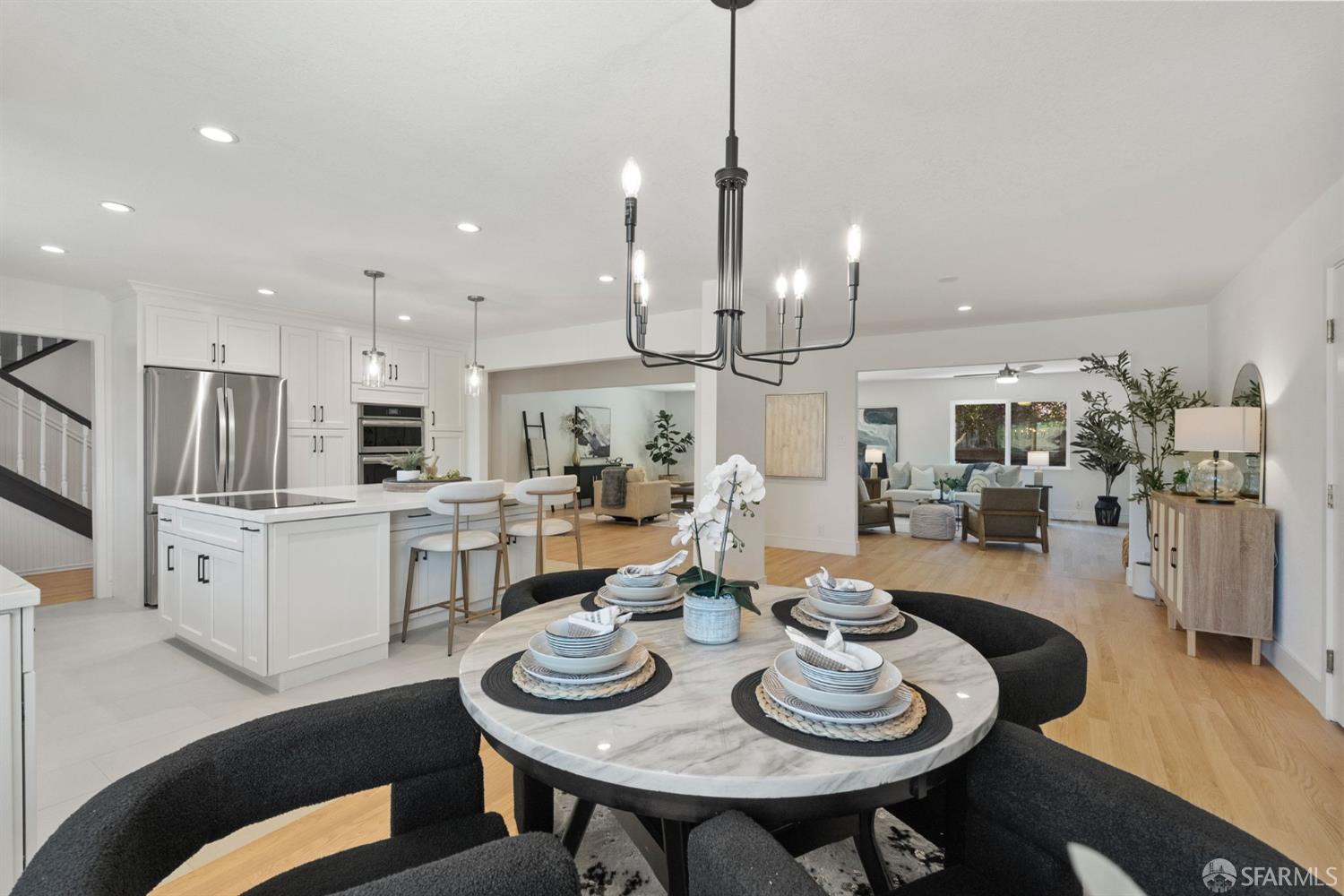 2 Beaumont Court