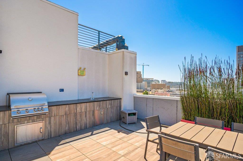 719 Larkin Street # 404