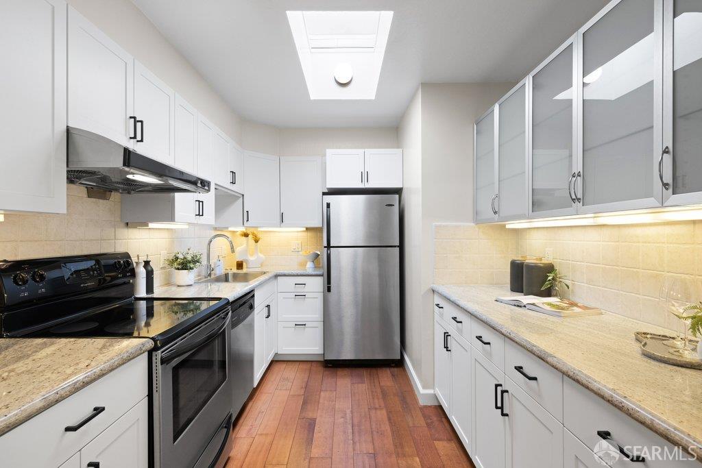 1860 Washington Street # 401
