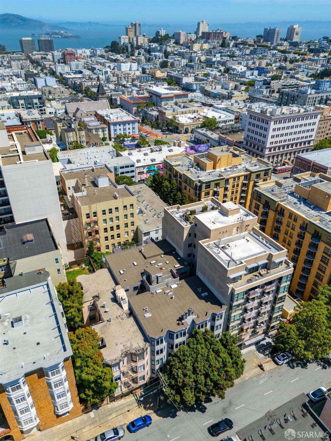 1860 Washington Street # 401
