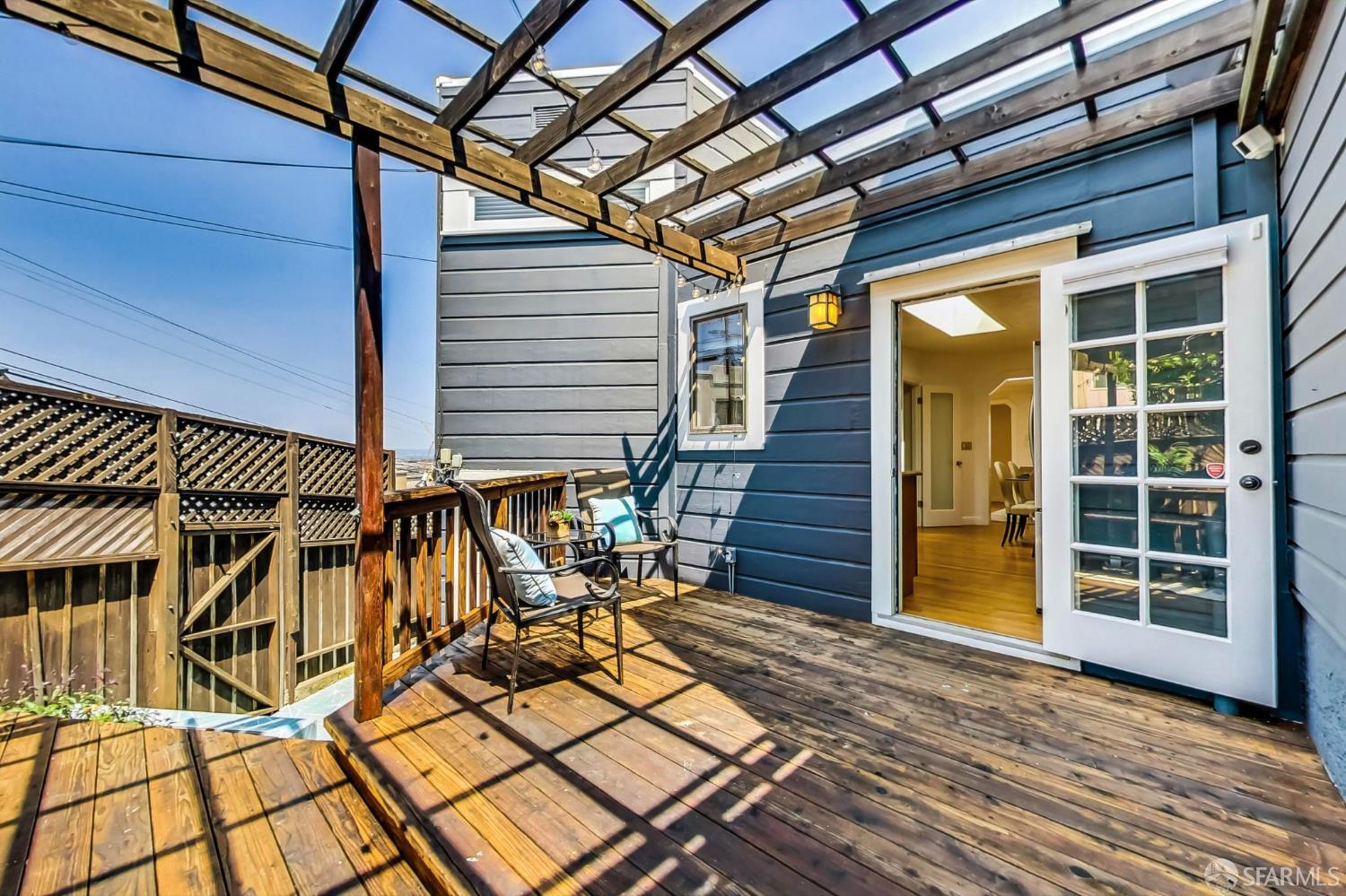 2 Maddux Avenue