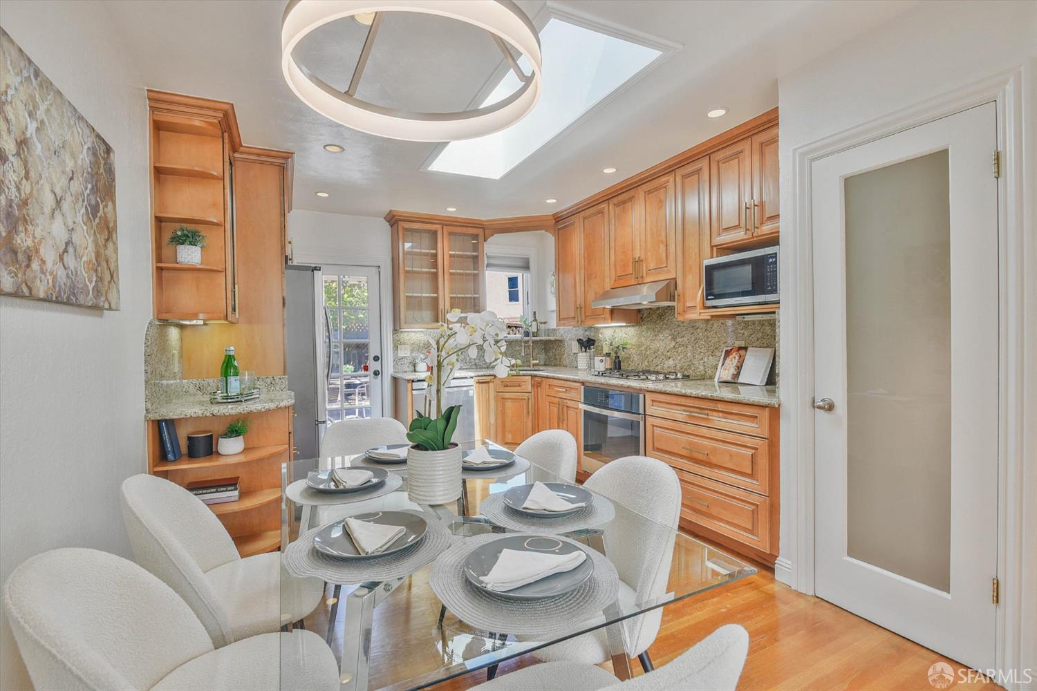 2 Maddux Avenue
