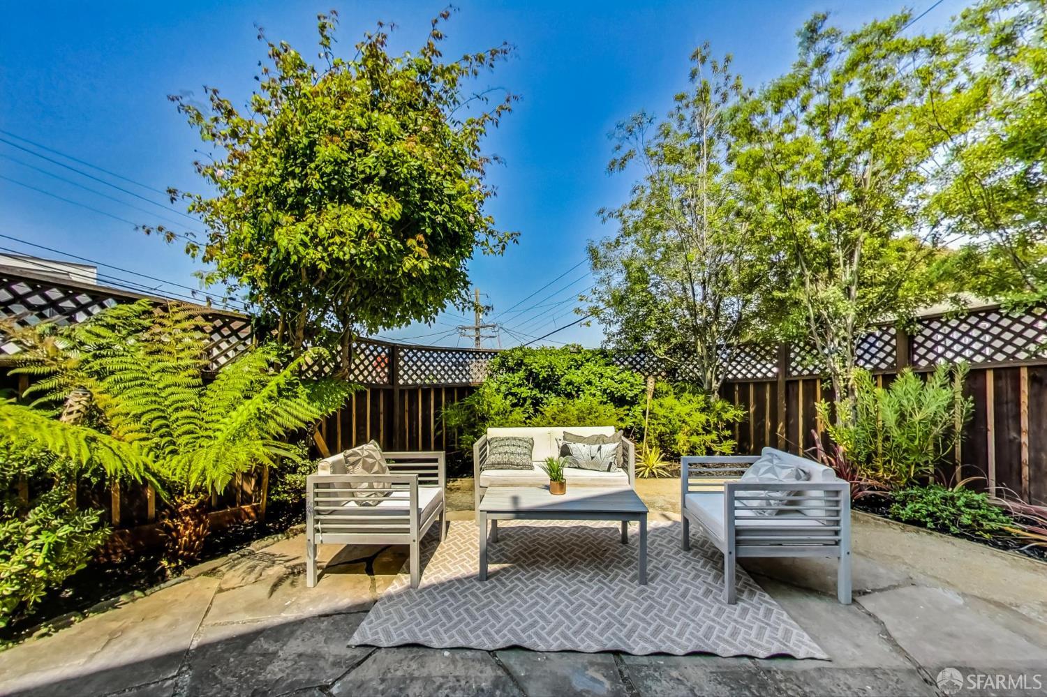 2 Maddux Avenue