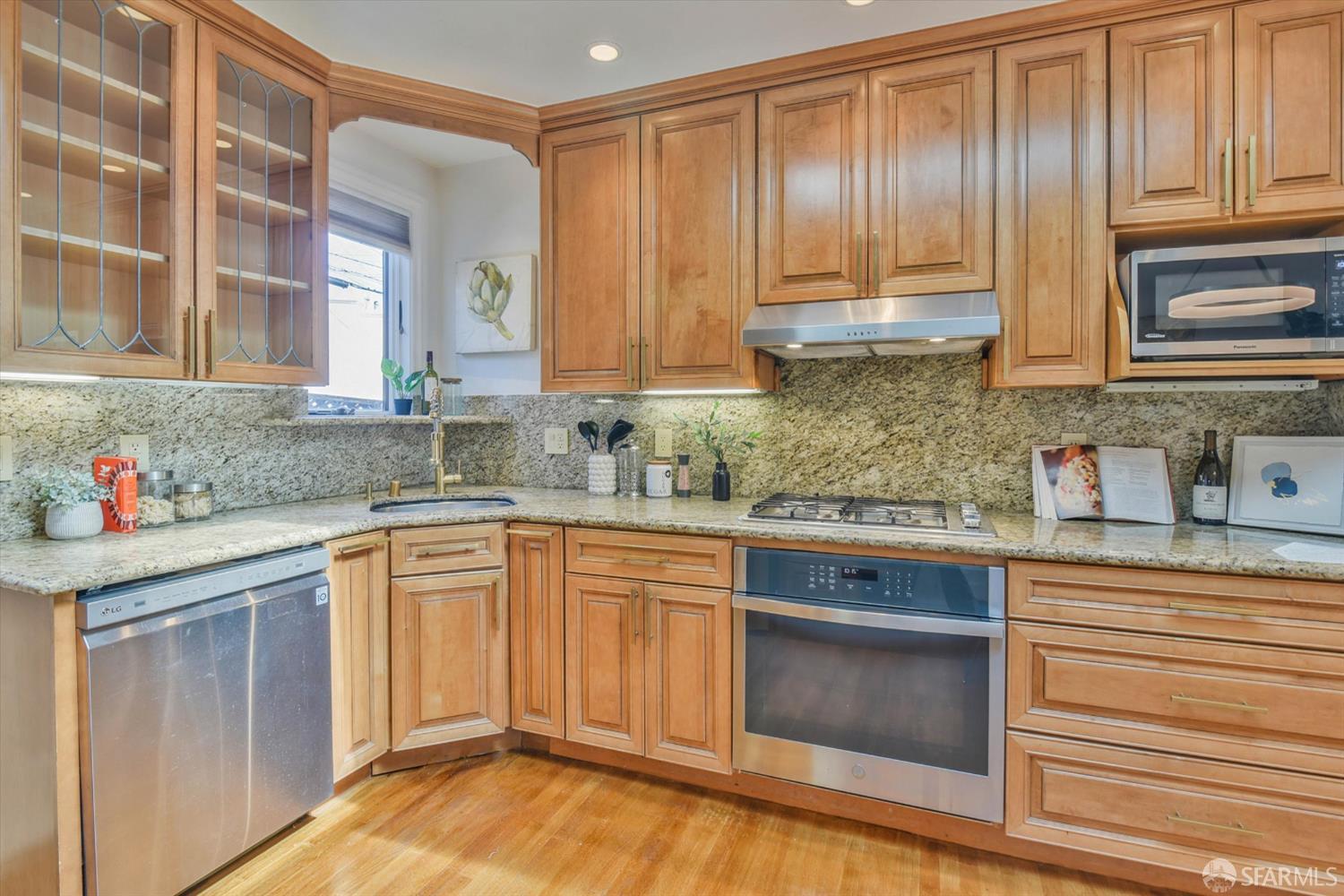 2 Maddux Avenue