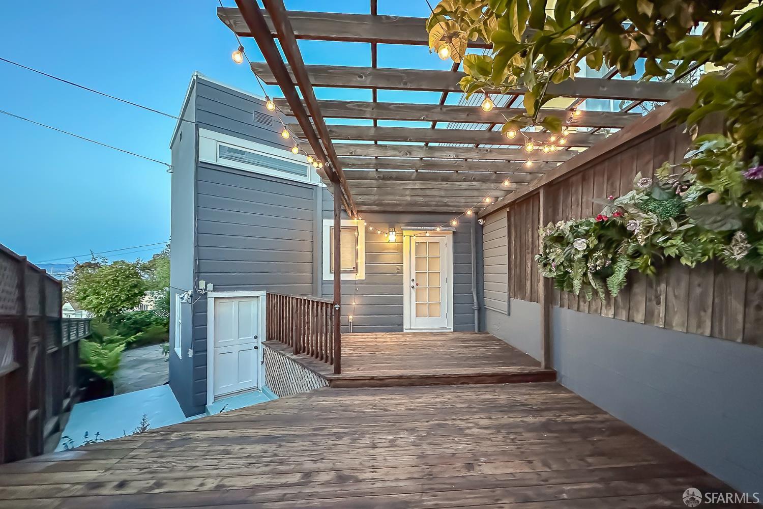 2 Maddux Avenue