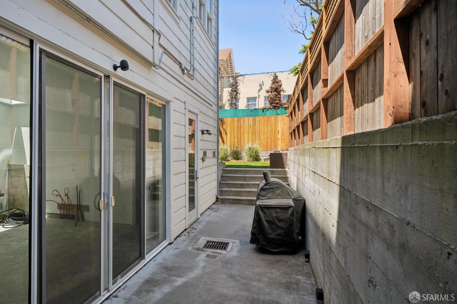 650 Oak Street