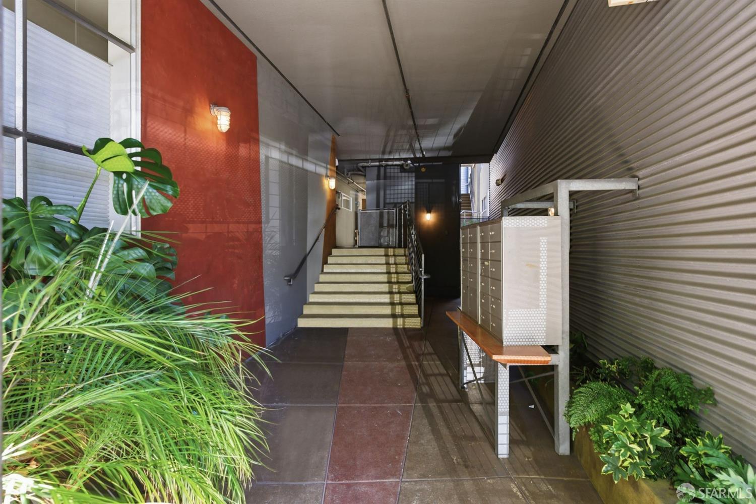 725 Florida Street # 15