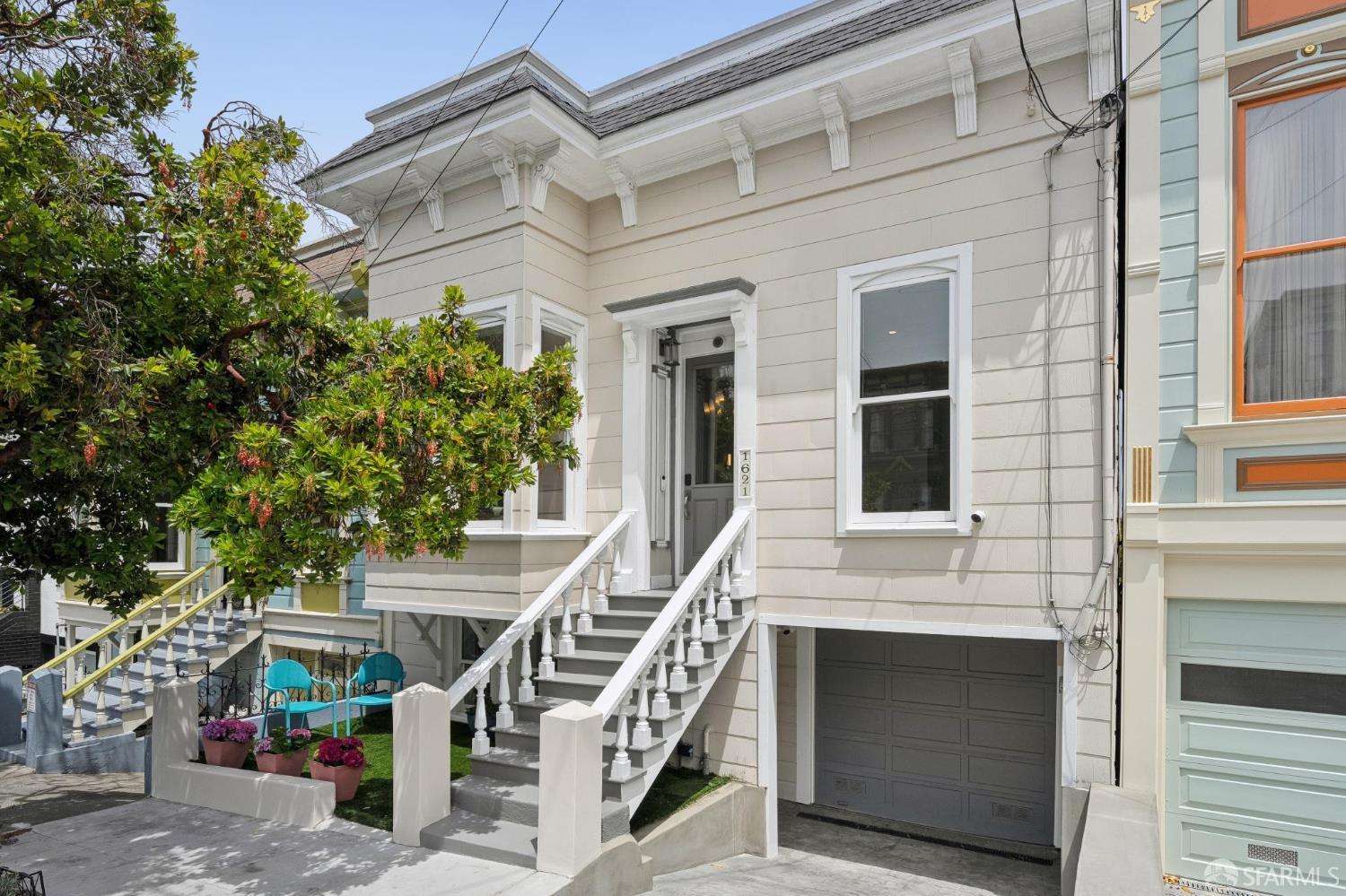 1621 Castro Street
