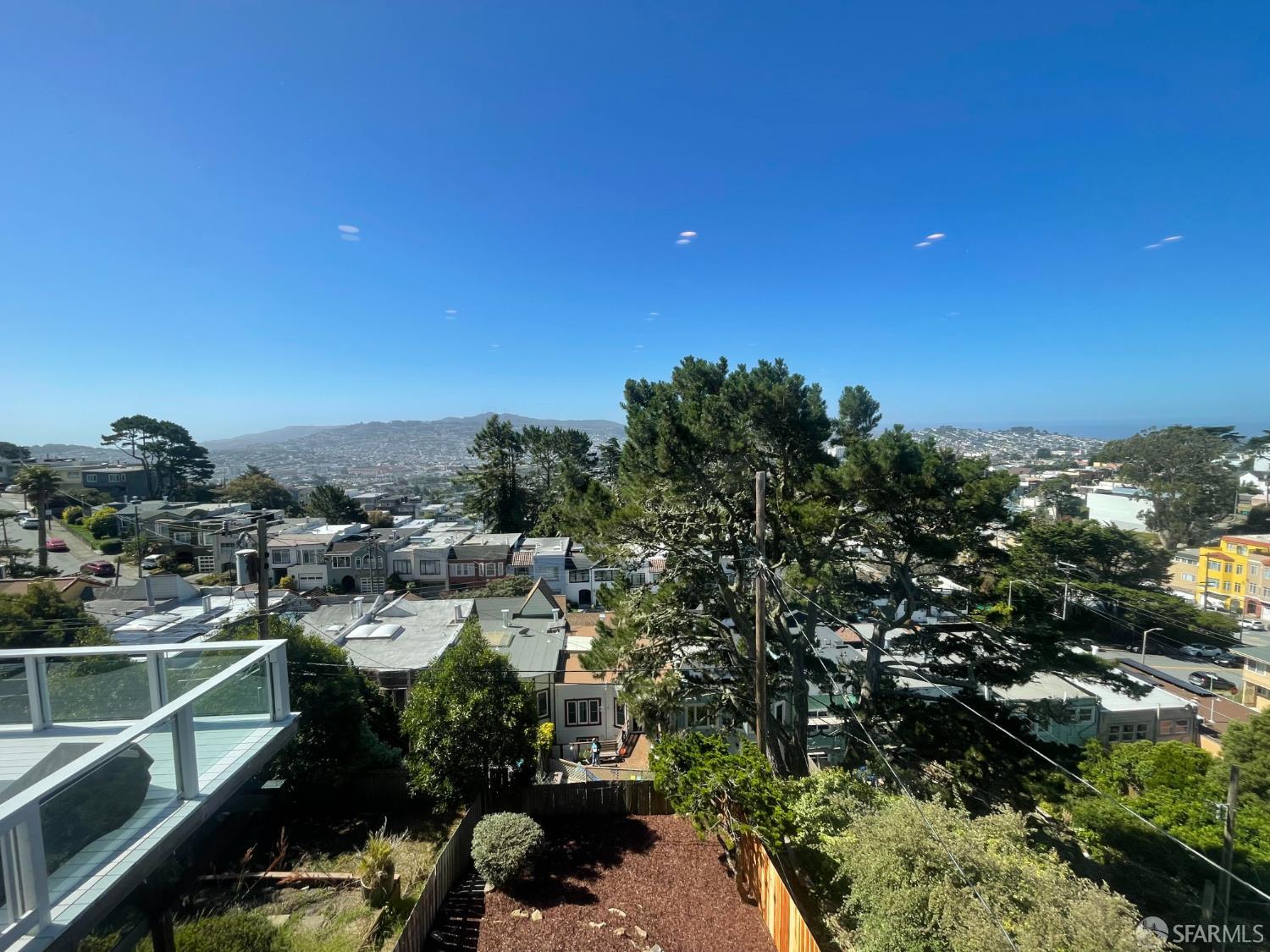 83 Los Palmos Drive